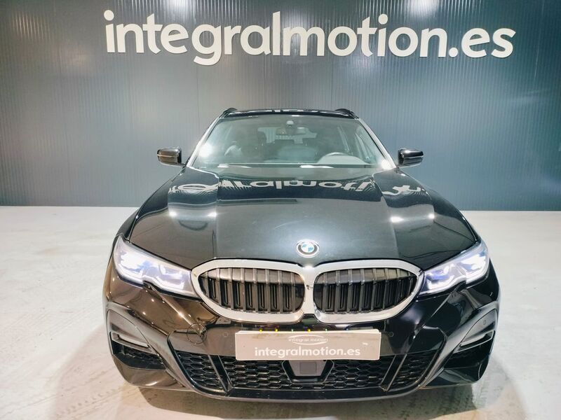 Negro Usado 2021 BMW 320 M Sport Familiar | 39.900 € - Imagen 1/4