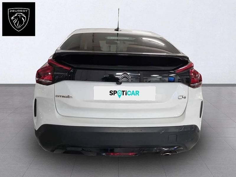 Usado Citroën C4 Feel 110 CV (80 kW) 2021 Blanco Berlina