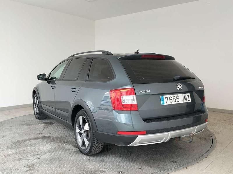 Usado Skoda Octavia 184 CV (135 kW) 2016 Verde Utilitario