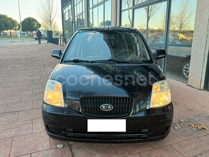 Usado Kia Picanto LX 65 CV (47 kW) 2006 Negro Utilitario