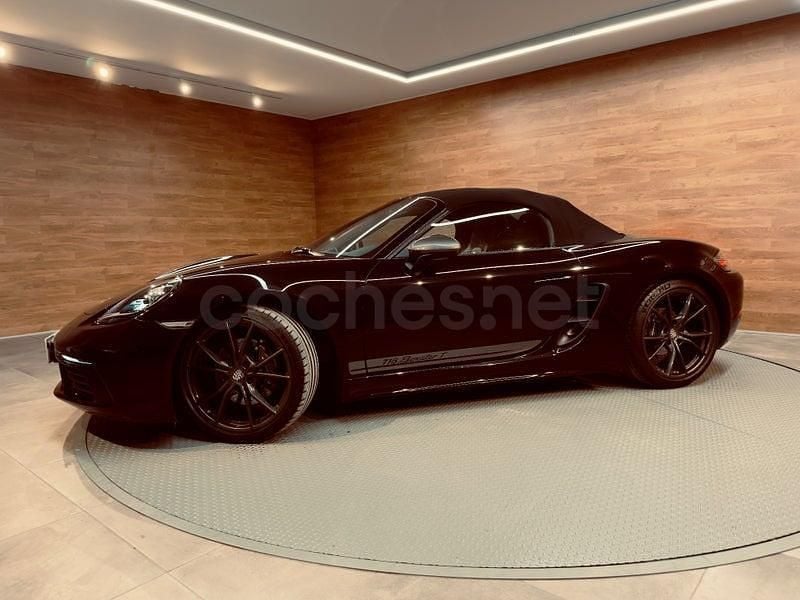 Usado Porsche 718 Boxster T 300 CV (220 kW) 2023 Negro Descapotable