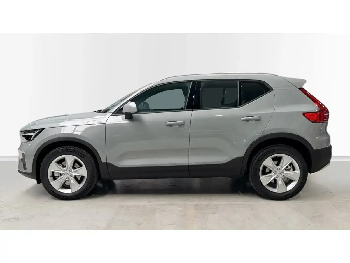 Nuevo Volvo XC40 Core 163 CV (119 kW) 2026 Gris SUV