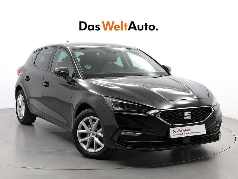 Negro Usado 2024 Seat Leon Style Berlina | 19.990 € (Precio justo) - Imagen 1/4