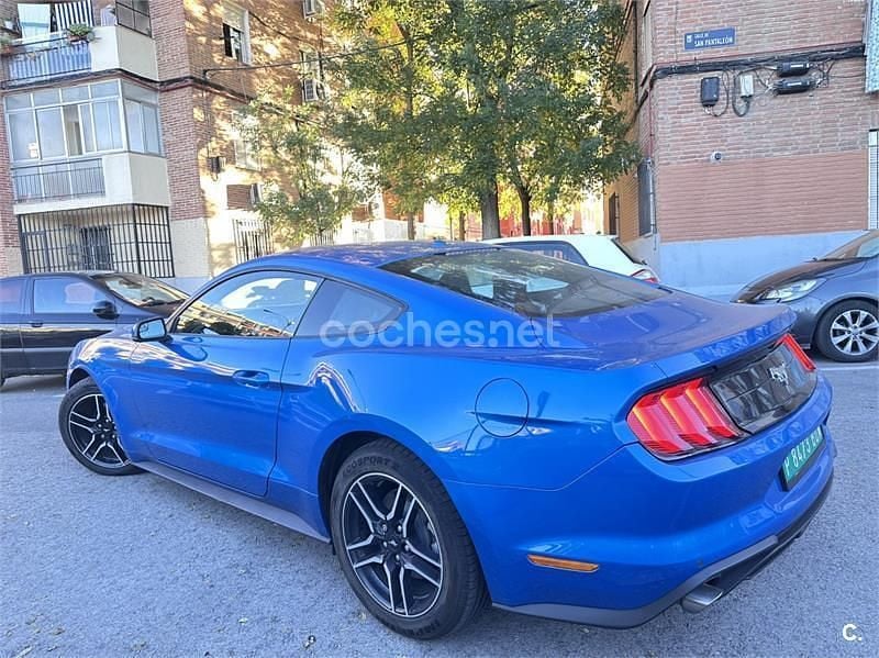 Usado Ford Mustang Fastback 314 CV (230 kW) 2019 Azul Coupe