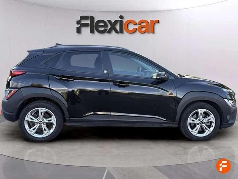 Usado Hyundai Kona N Line 120 CV (88 kW) 2022 Negro SUV