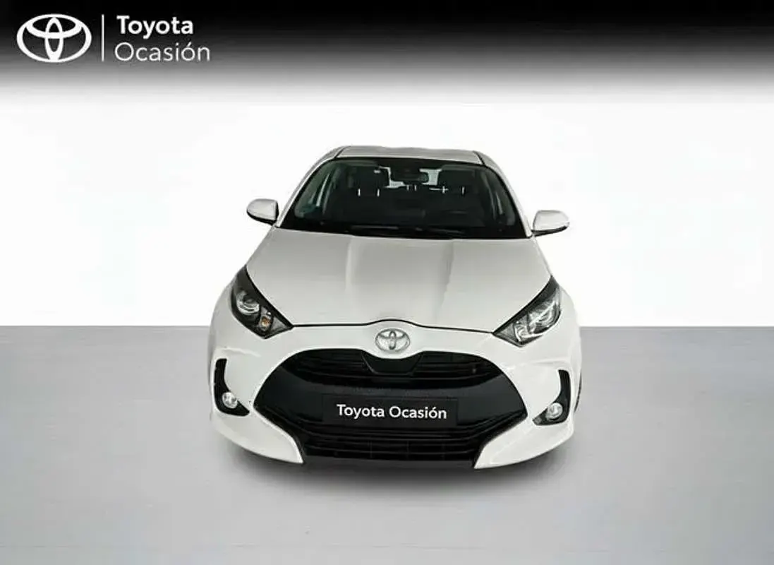 Usado Toyota Yaris Edition 116 CV (85 kW) 2023 Blanco Utilitario