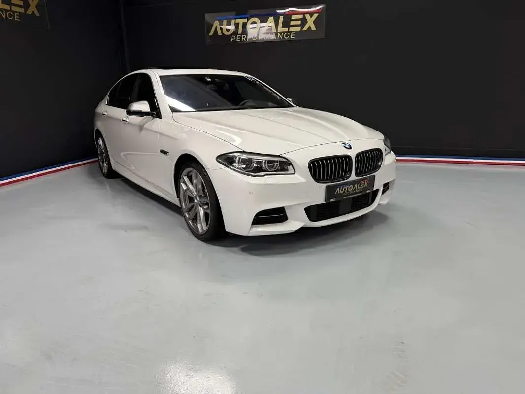 Usado BMW M550 381 CV (280 kW) 2013 Blanco Berlina