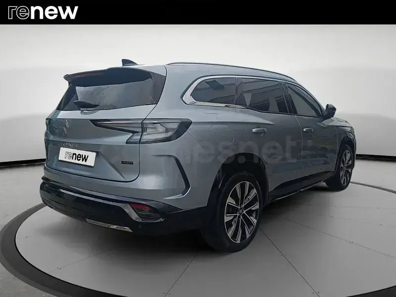 Usado Renault Espace Techno 200 CV (147 kW) 2025 Gris / plata SUV