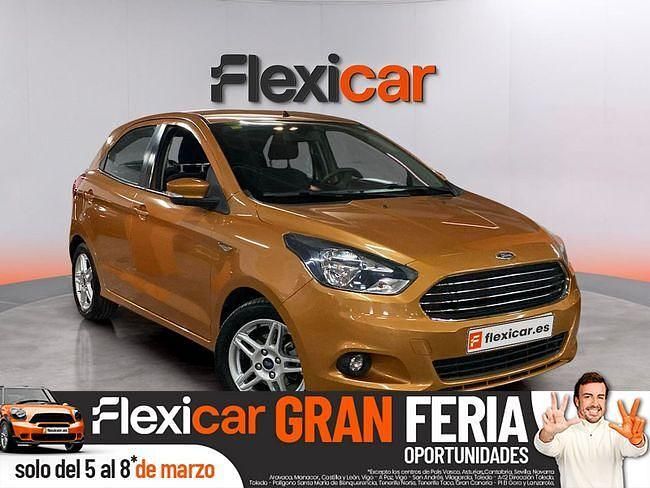 Usado Ford Ka Ultimate 85 CV (62 kW) 2018 Naranja Berlina