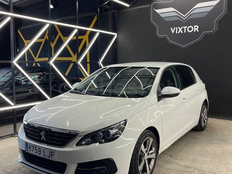Usado Peugeot 308 Allure 130 CV (95 kW) 2020 Blanco Berlina