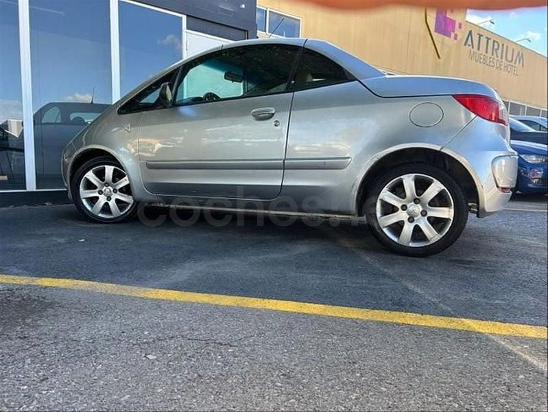 Usado Mitsubishi Colt 150 CV (110 kW) 2007 Marrón Descapotable