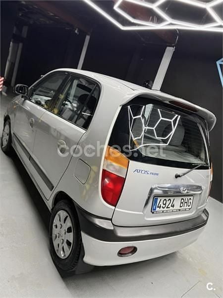 Usado Hyundai Atos GLS 55 CV (40 kW) 2001 Gris / plata Utilitario