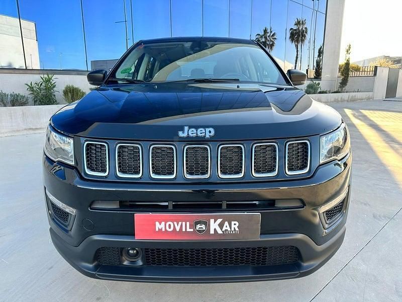 Usado Jeep Compass Sport 120 CV (88 kW) 2019 Negro SUV