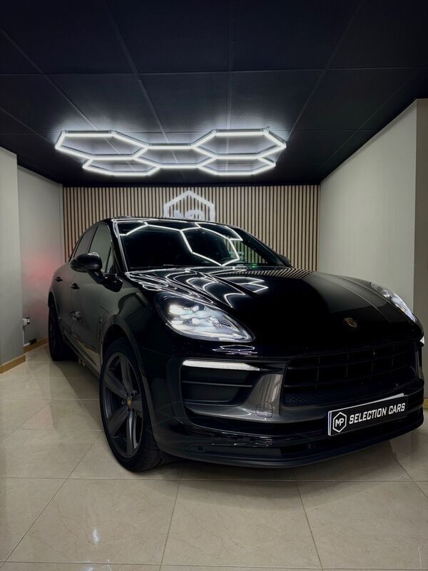 Negro Usado 2023 Porsche Macan SUV | 67.900 € (Precio justo) - Imagen 1/4