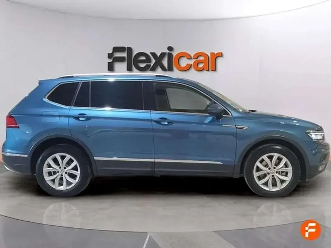 Usado VW Tiguan Sportline 190 CV (139 kW) 2019 Azul SUV