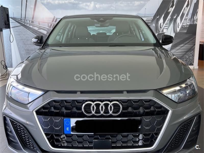 Gris / plata Usado 2022 Audi A1 Sportback Utilitario | 23.500 € (Precio justo) - Imagen 1/4