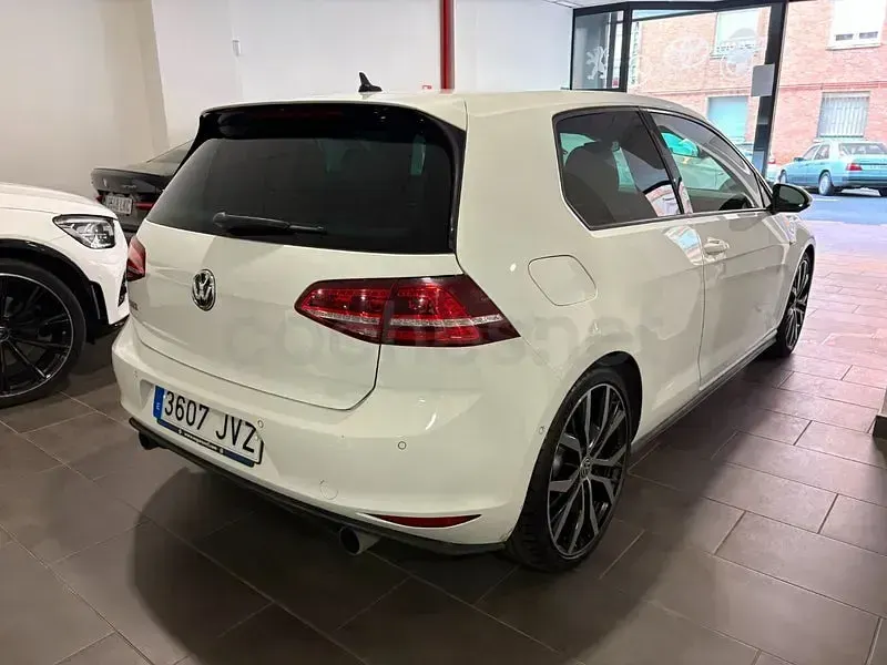 Usado VW Golf VII GTI 230 CV (169 kW) 2017 Blanco Berlina