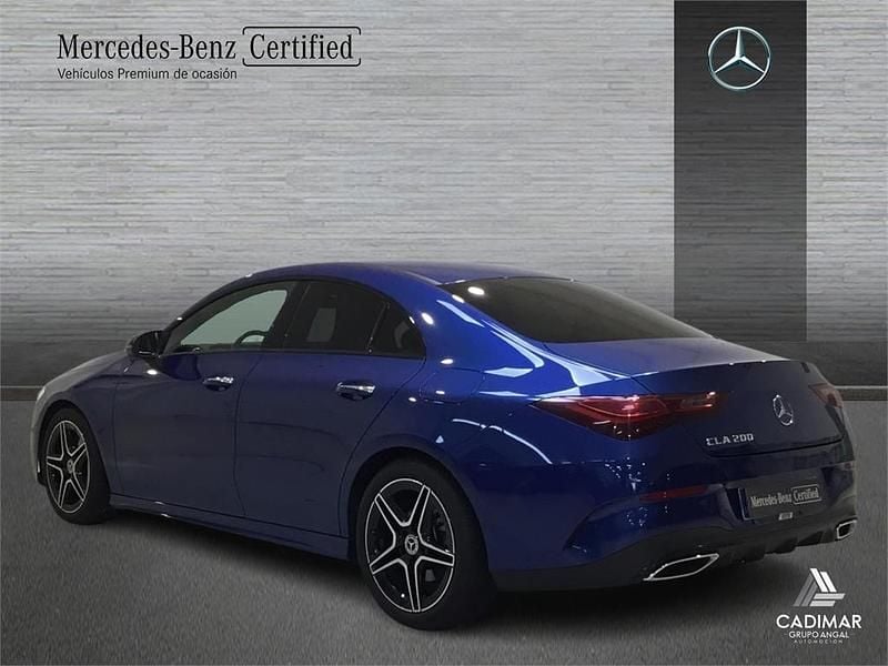 Usado Mercedes CLA200 AMG line 163 CV (119 kW) 2025 Azul Berlina