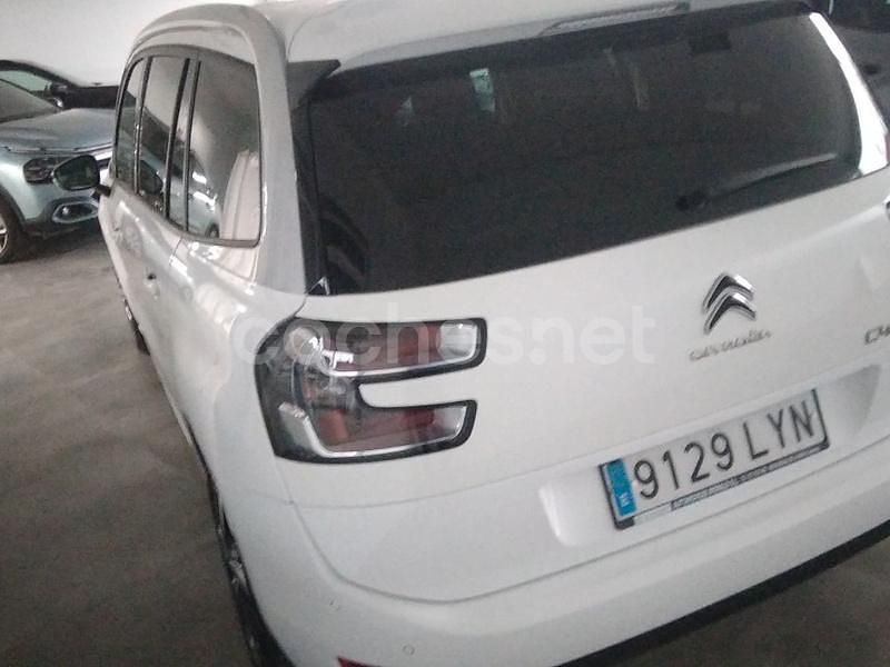 Usado Citroën C4 SpaceTourer Shine 130 CV (95 kW) 2022 Blanco Monovolumen