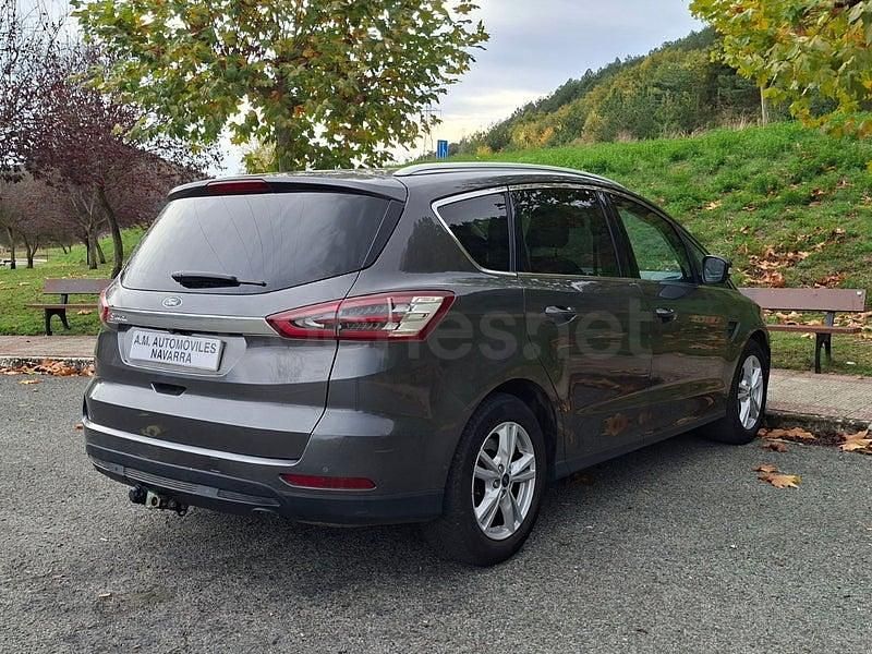 Usado Ford S-MAX ST-Line 150 CV (110 kW) 2018 Gris / plata Monovolumen
