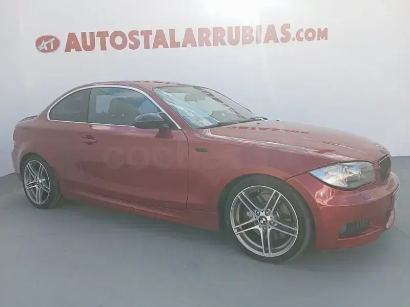 Usado BMW 123 Comfort Edition 204 CV (150 kW) 2011 Granate Utilitario