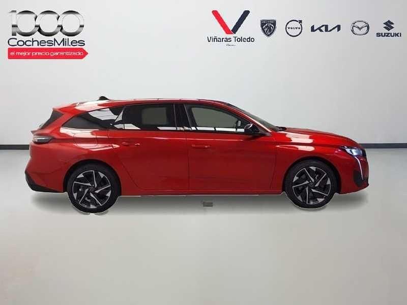Usado Peugeot 308 Allure 130 CV (95 kW) 2024 Rojo Familiar