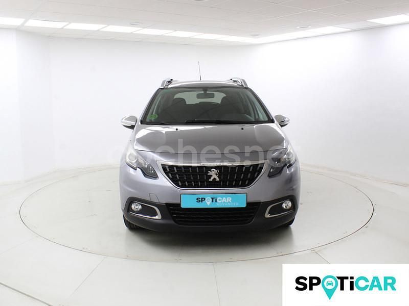 Usado Peugeot 2008 Style 110 CV (80 kW) 2017 Gris / plata SUV