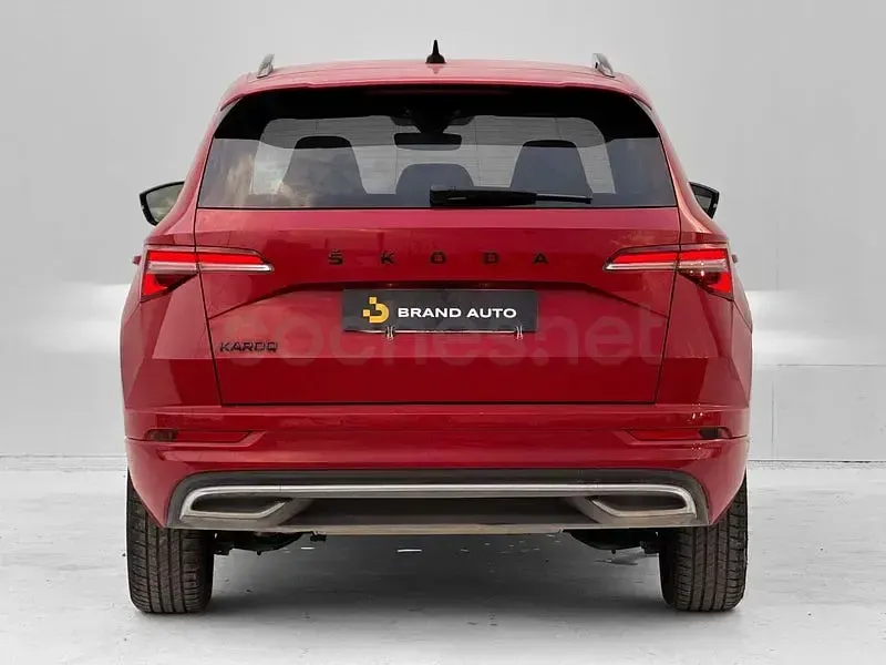Usado Skoda Karoq Ambition 150 CV (110 kW) 2023 Rojo SUV