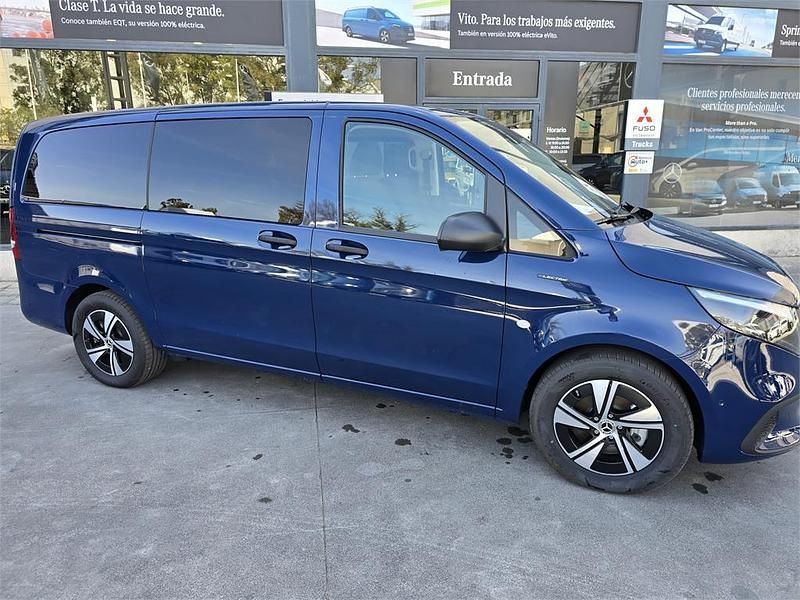 Nuevo Mercedes e-Vito 150 kW (204 CV) 2025 Azul Monovolumen