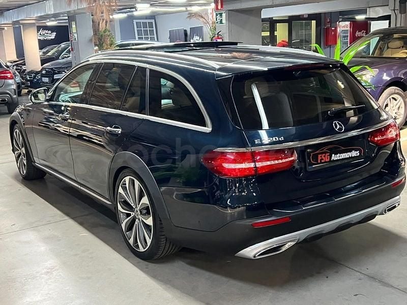Usado Mercedes E220 All-Terrain 194 CV (142 kW) 2018 Azul Familiar