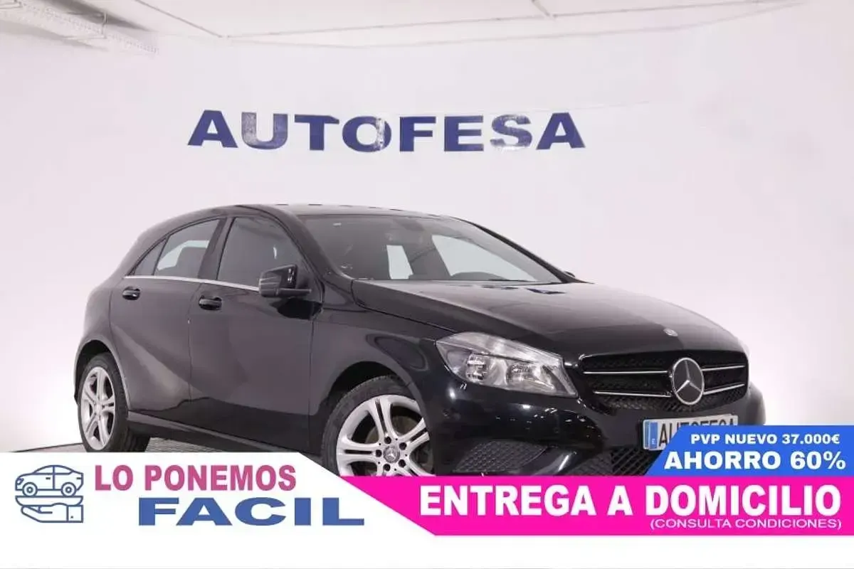 Usado Mercedes A200 Style 156 CV (114 kW) 2013 Negro Utilitario