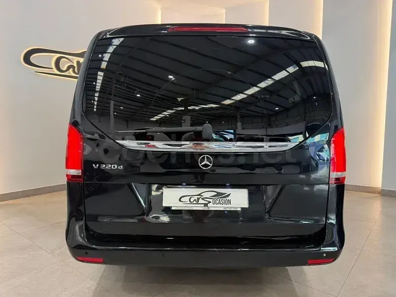 Usado Mercedes V220 Avantgarde 163 CV (119 kW) 2018 Negro Monovolumen