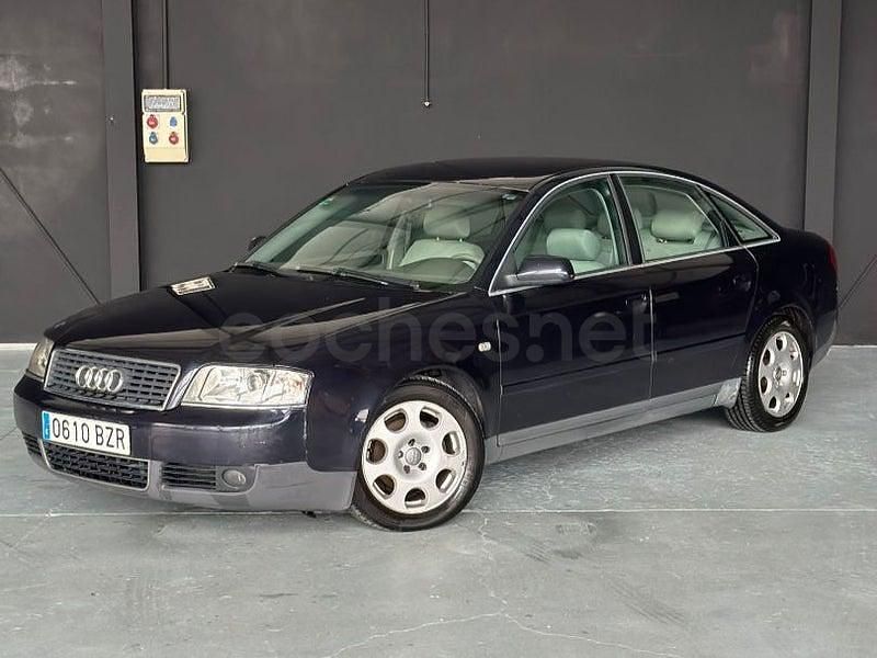 Usado Audi A6 Ambiente 130 CV (95 kW) 2002 Negro Berlina