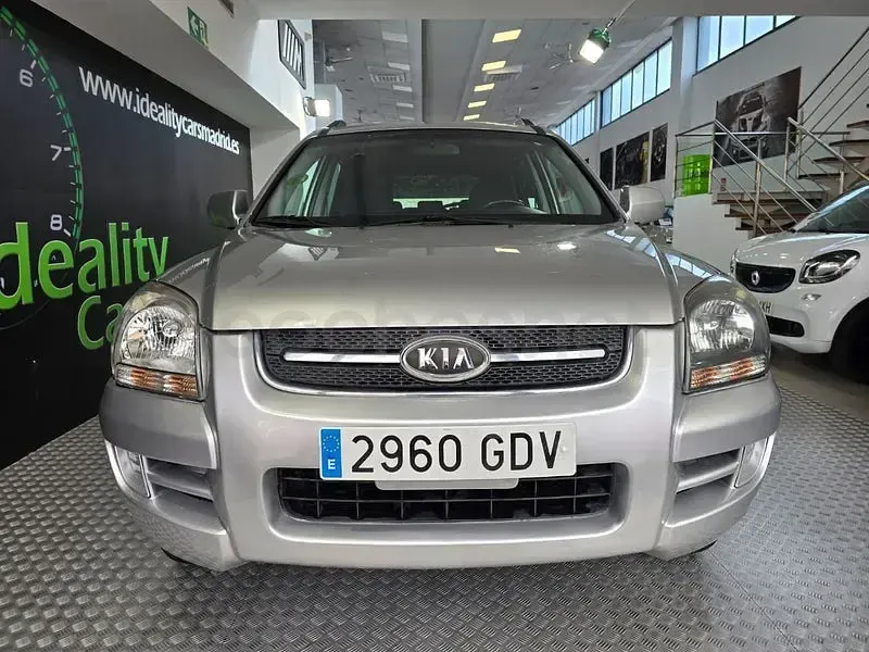 Usado Kia Sportage 142 CV (104 kW) 2008 Gris / plata SUV