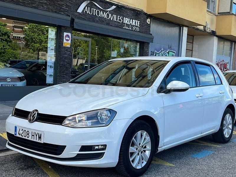 Käytetty VW Golf VII Edition 105 HP (77 kW) 2014 Valkoinen Sedan