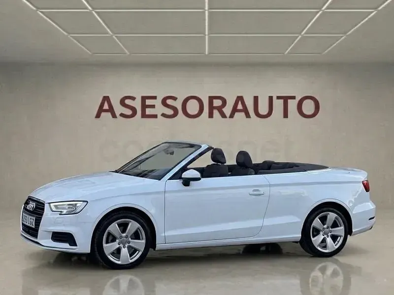 Usado Audi A3 Cabriolet Ambition 150 CV (110 kW) 2014 Blanco Descapotable