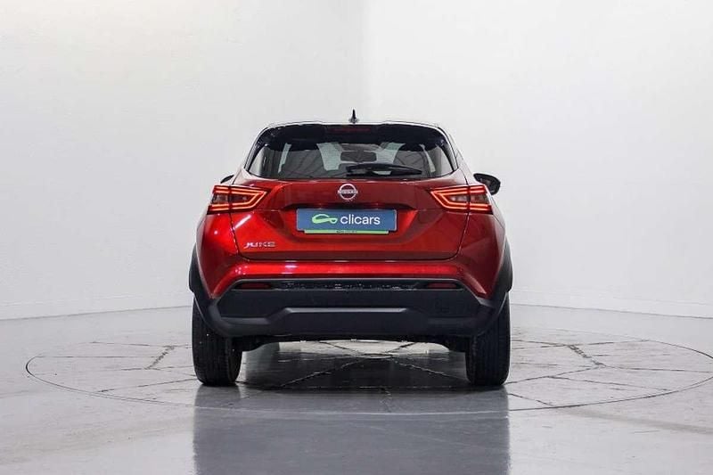 Usado Nissan Juke N-Connecta 114 CV (83 kW) 2024 Rojo SUV