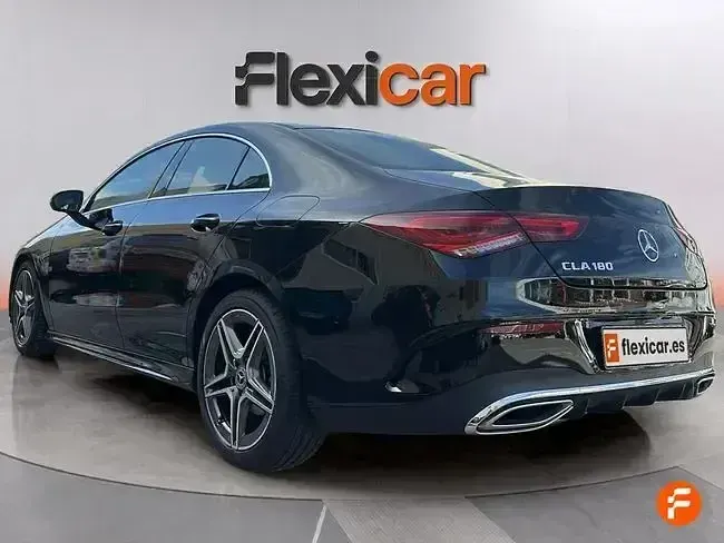 Usado Mercedes CLA180 136 CV (100 kW) 2022 Negro Coupe