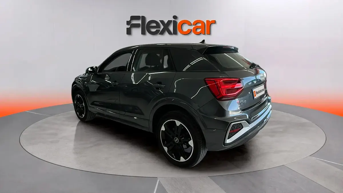 Usado Audi Q2 S-Line 110 CV (80 kW) 2022 Gris SUV