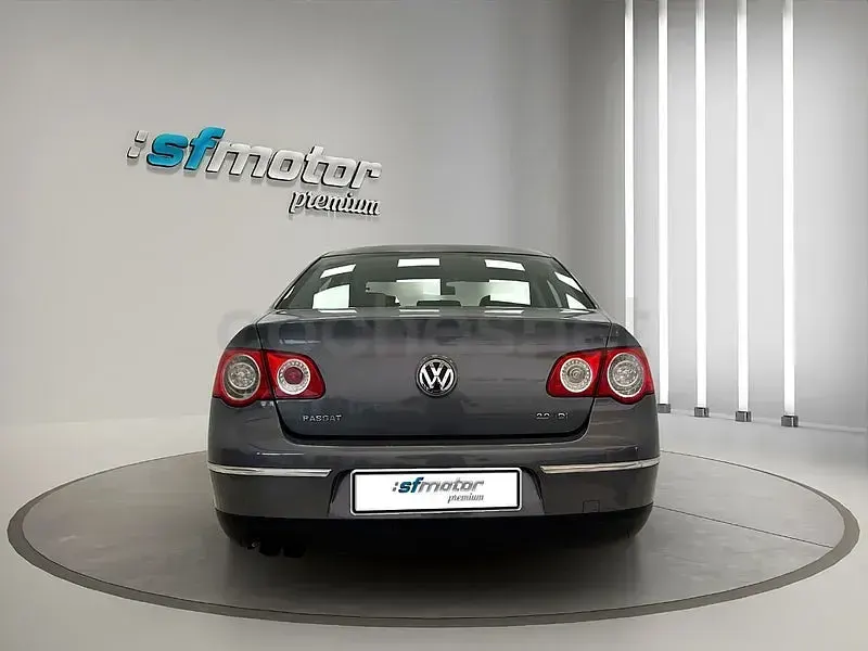 Usado VW Passat Advance 140 CV (102 kW) 2007 Azul Berlina