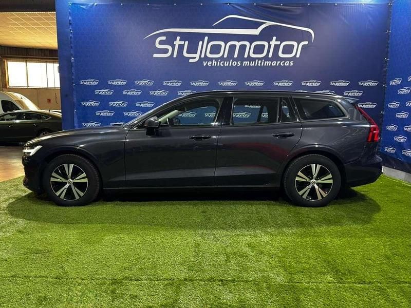 Usado Volvo V60 Momentum 150 CV (110 kW) 2021 Blanco Familiar