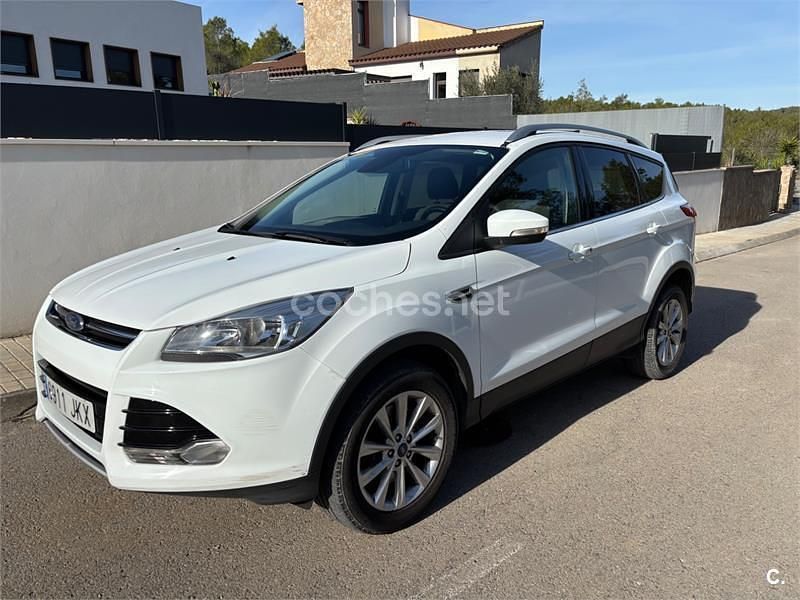 Blanco Usado 2015 Ford Kuga Titanium S SUV | 10.500 € (Buen precio) - Imagen 1/4