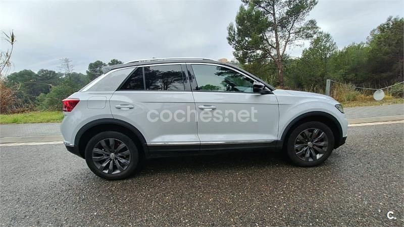 Usado VW T-Roc Sportline 150 CV (110 kW) 2020 Gris / plata SUV