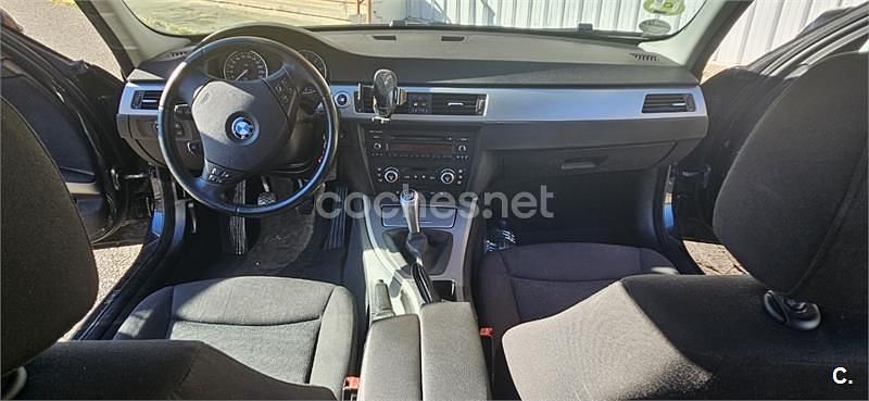Usado BMW 320 150 CV (110 kW) 2008 Negro Familiar