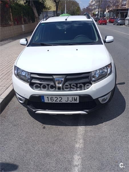 Blanco Usado 2015 Dacia Sandero Stepway Utilitario | 3800 € - Imagen 1/4