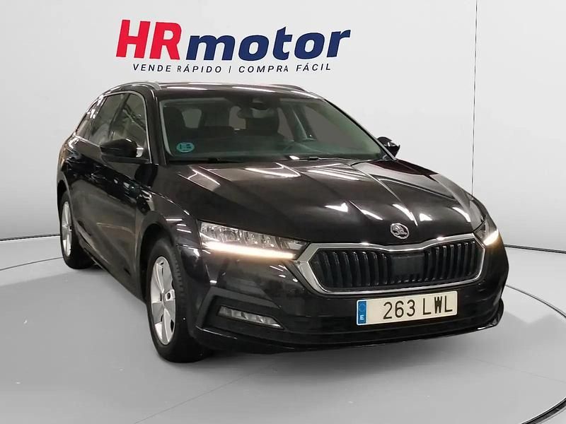 Gris Usado 2019 Skoda Octavia Ambition | 15.790 € (Precio justo) - Imagen 1/4