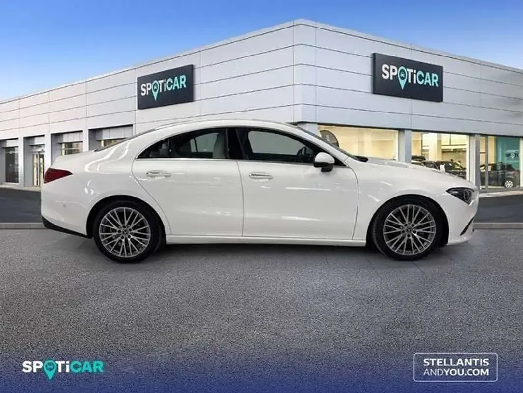 Usado Mercedes CLA180 136 CV (100 kW) 2019 Blanco Berlina