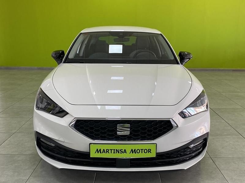 Usado Seat Leon Style 115 CV (84 kW) 2021 Blanco Berlina