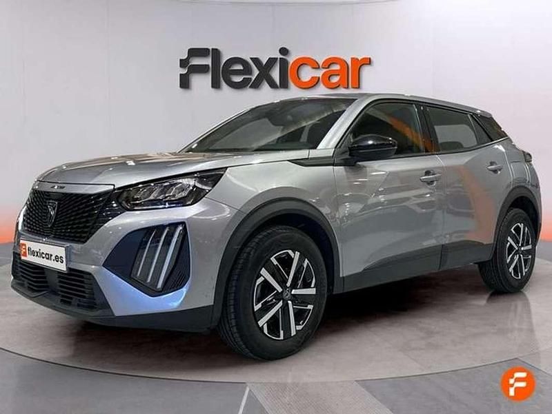 Usado Peugeot 2008 Active 102 CV (75 kW) 2023 Gris SUV