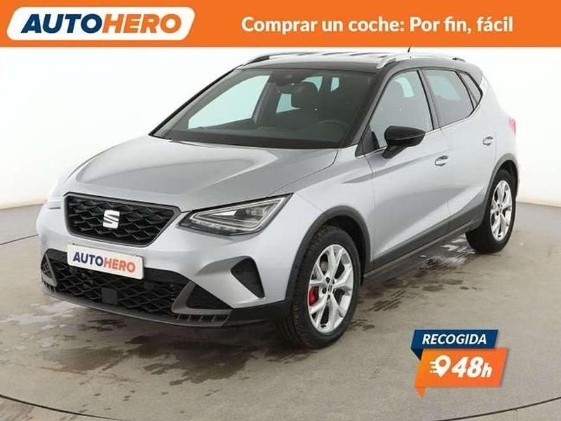 Gris Usado 2023 Seat Arona FR SUV | 20.570 € (Precio justo) - Imagen 1/3